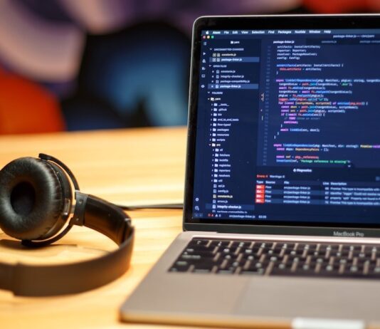 Prospero Lets You Program, Talk & Run Code In A Single Browser! Developer